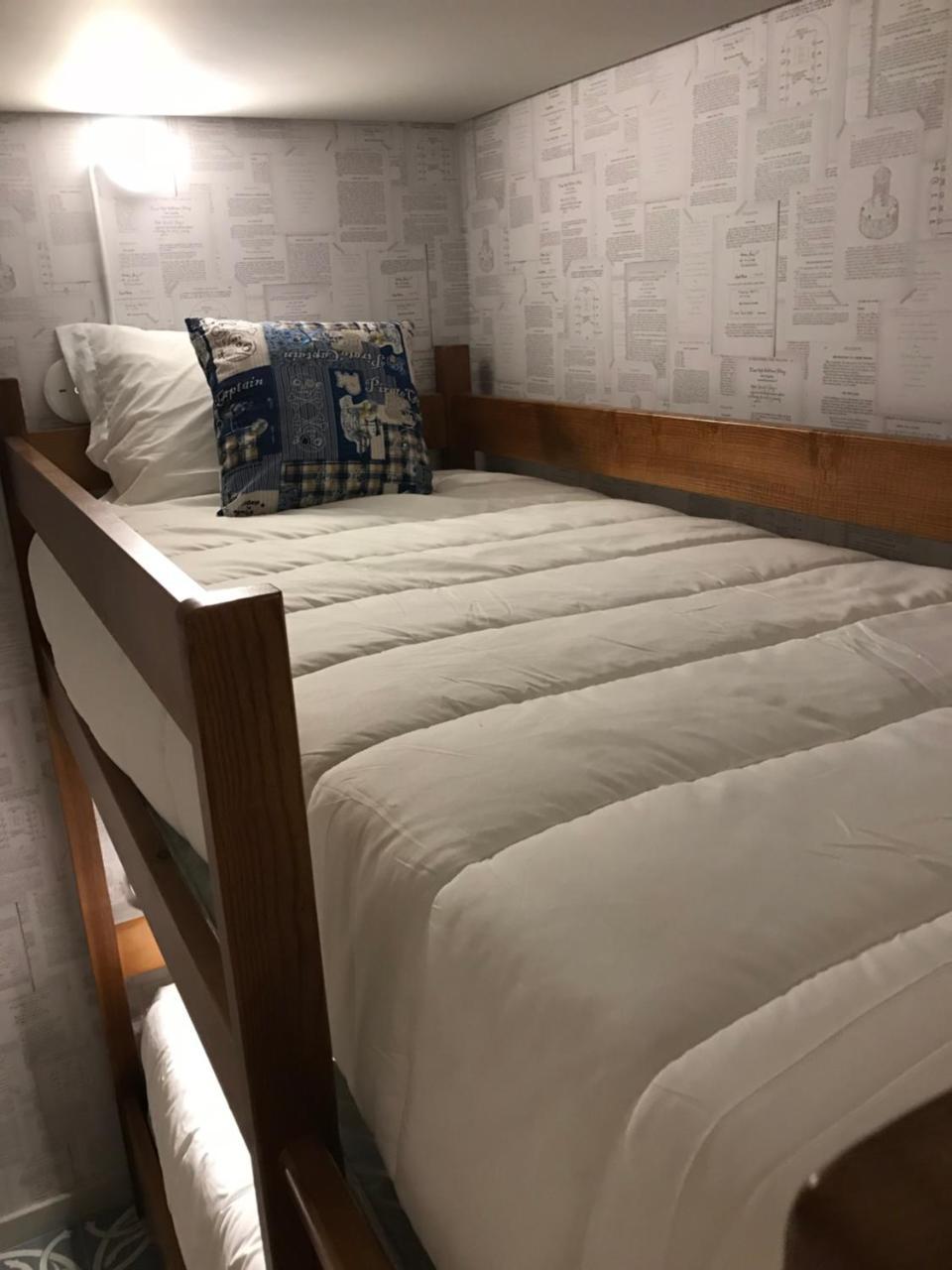 Royal Beach Hostel Прайя-да-Витория Экстерьер фото