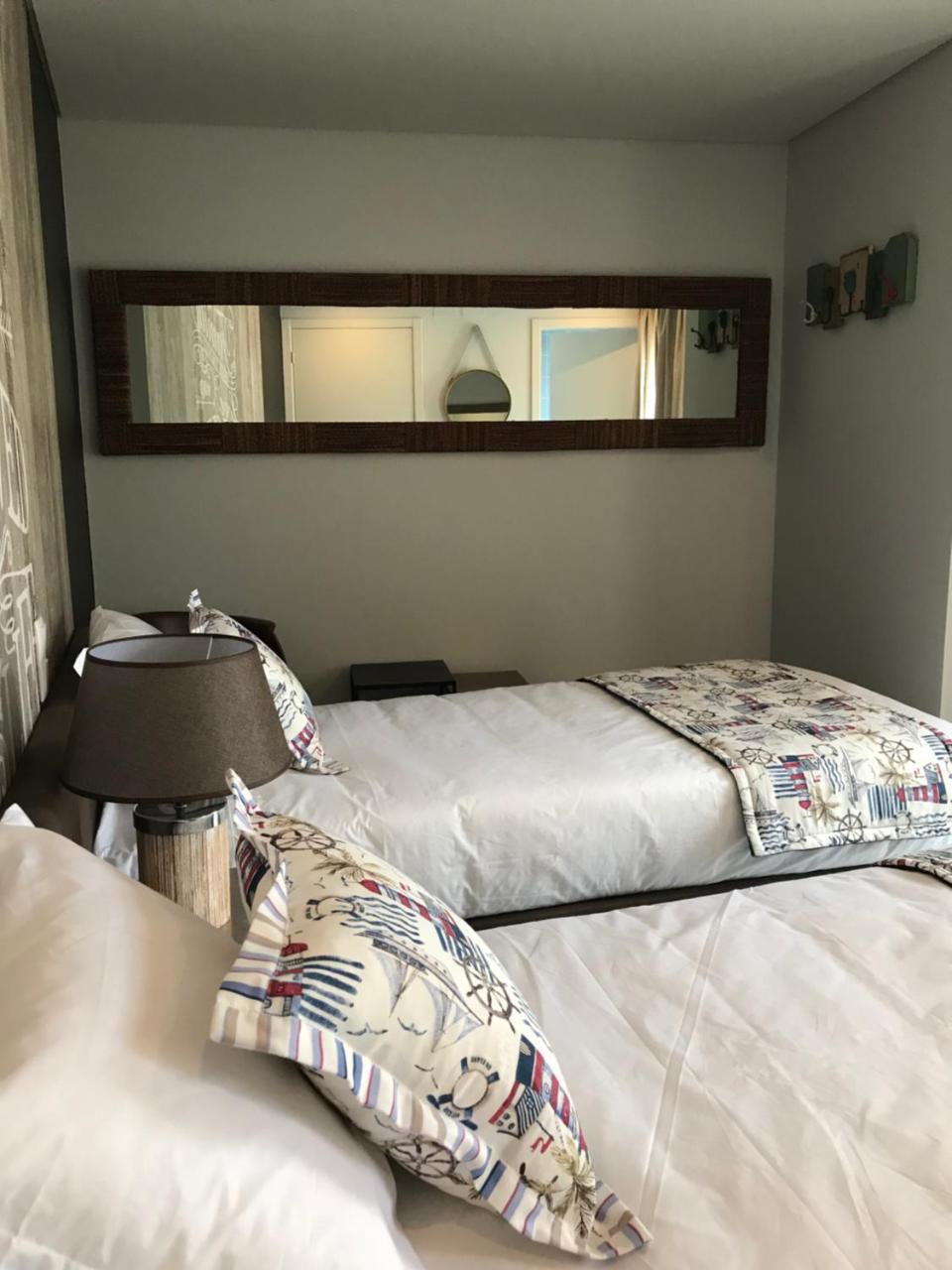 Royal Beach Hostel Прайя-да-Витория Экстерьер фото