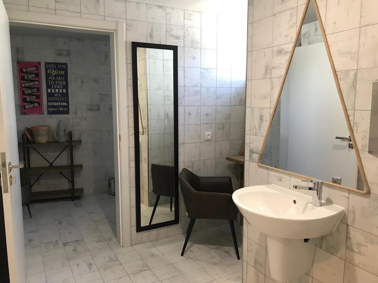 Royal Beach Hostel Прайя-да-Витория Экстерьер фото