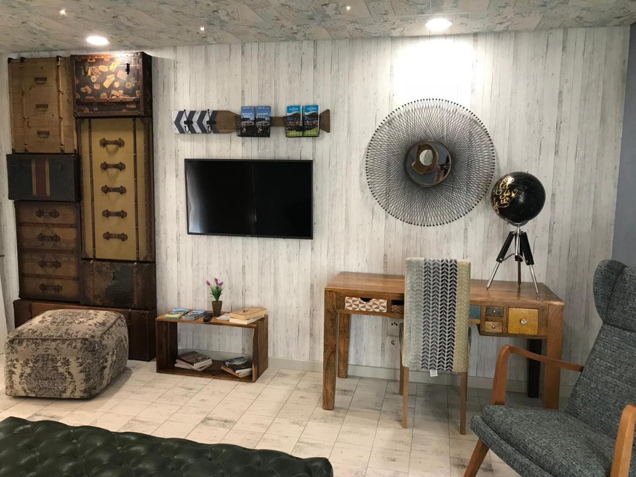 Royal Beach Hostel Прайя-да-Витория Экстерьер фото